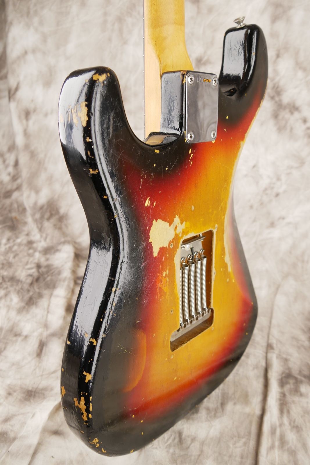 img/vintage/5899/Fender_Stratocaster_1964_pre_CBS_sunburst-011.JPG