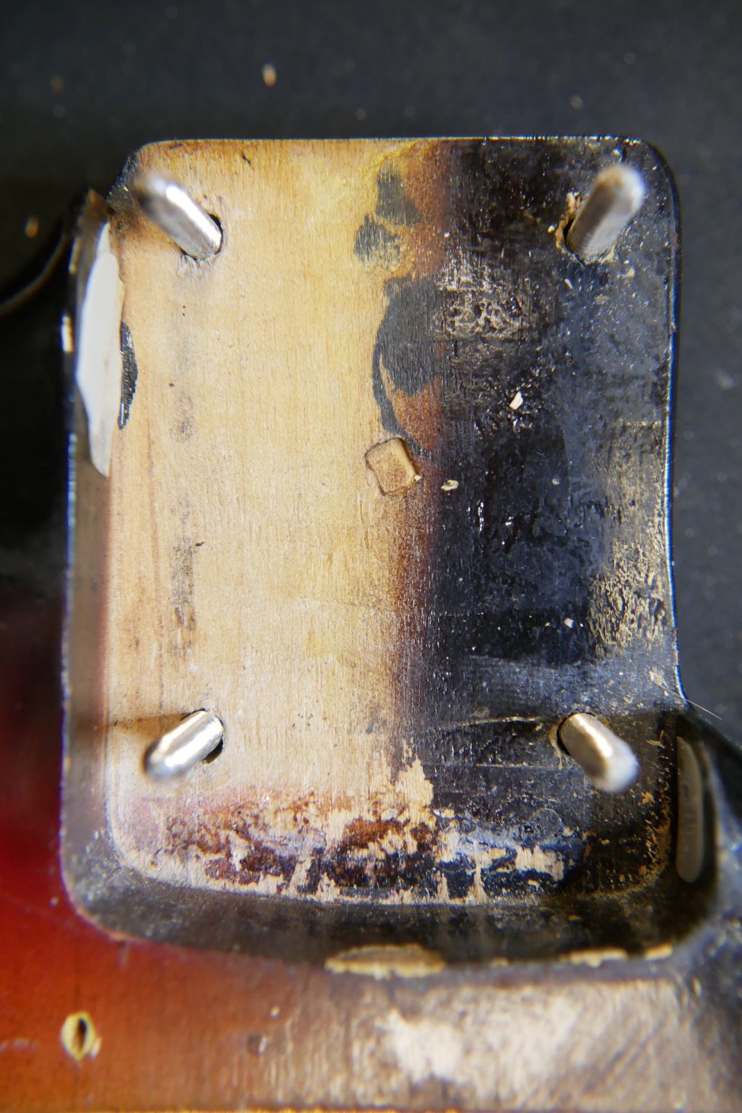 img/vintage/5899/Fender_Stratocaster_1964_pre_CBS_sunburst-027.JPG