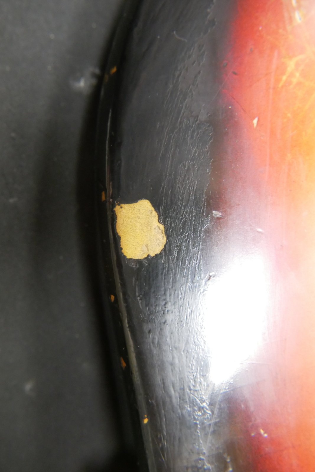 img/vintage/5899/Fender_Stratocaster_1964_pre_CBS_sunburst-043.JPG