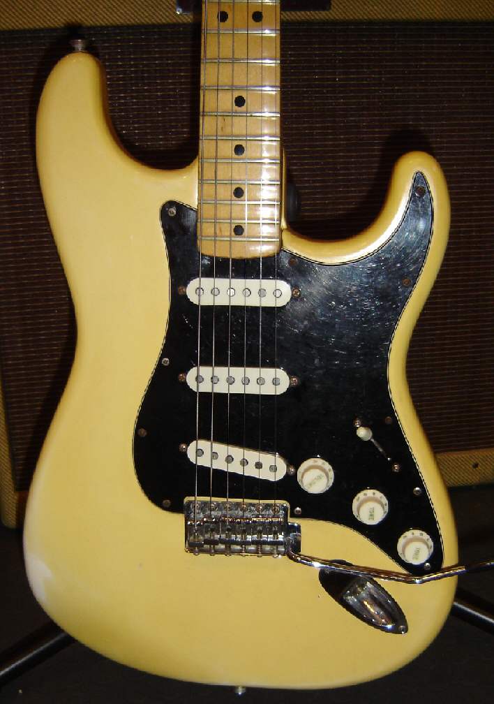 Fender-Stratocaster-1975-olympic-white-2.jpg