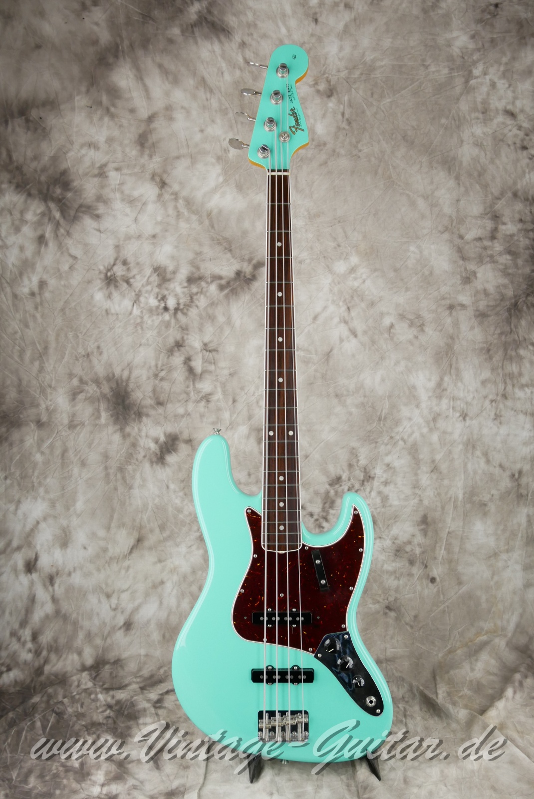 Fender_Jazz_Bass_American_Vintage_2_surf_green_USA_2022-001.JPG