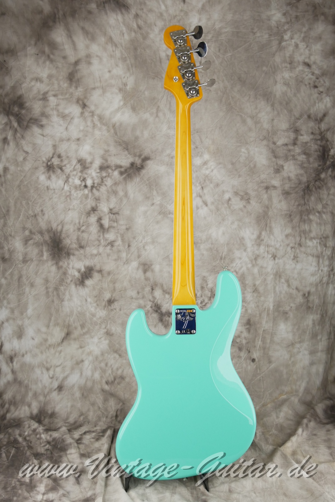 Fender_Jazz_Bass_American_Vintage_2_surf_green_USA_2022-002.JPG