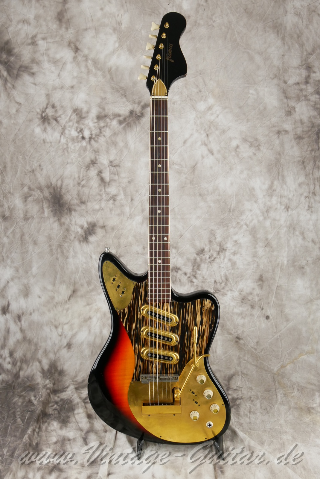 img/vintage/5906/Framus_strato_deluxe_sunburst_1964_germany-01.jpg