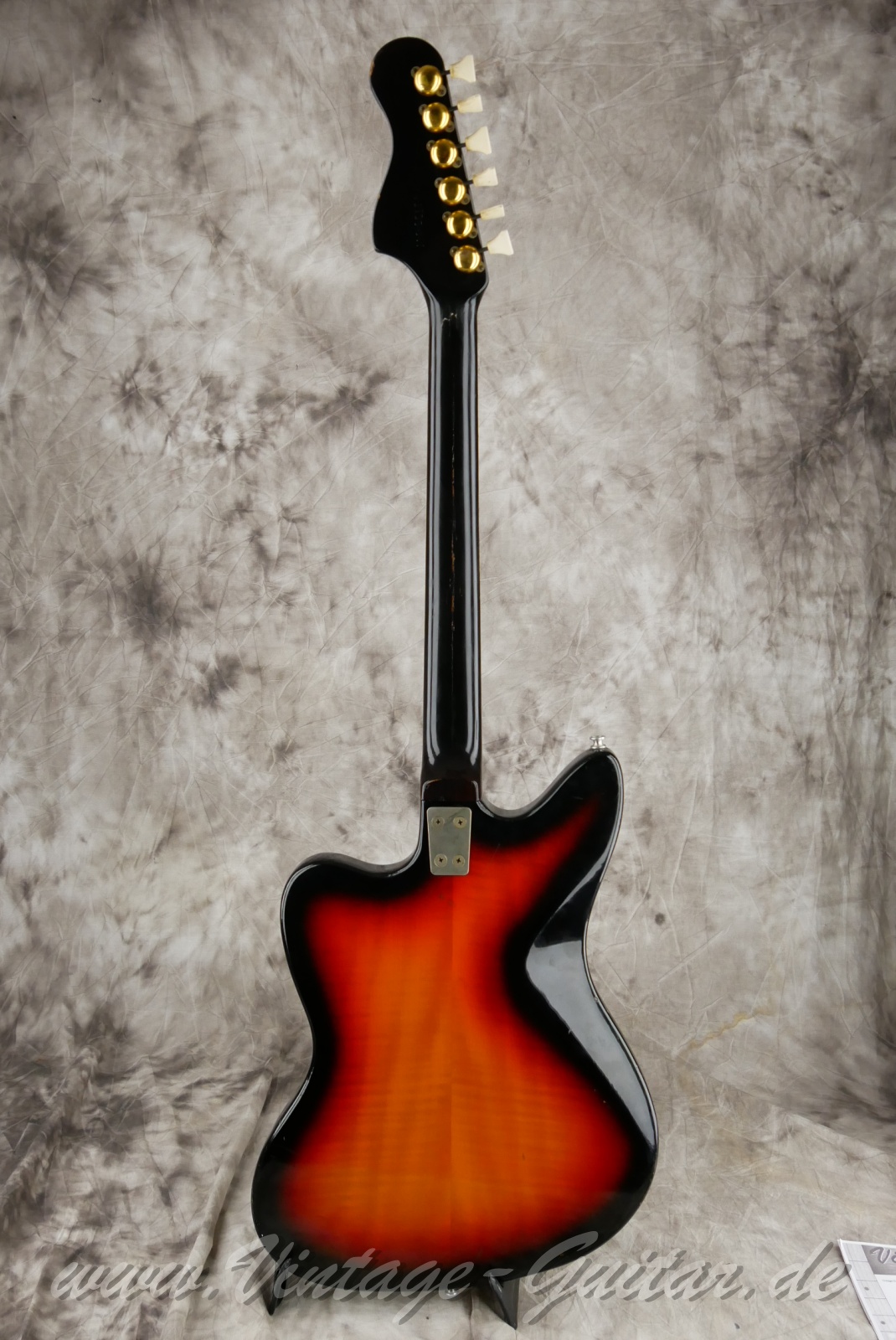 img/vintage/5906/Framus_strato_deluxe_sunburst_1964_germany-02.jpg