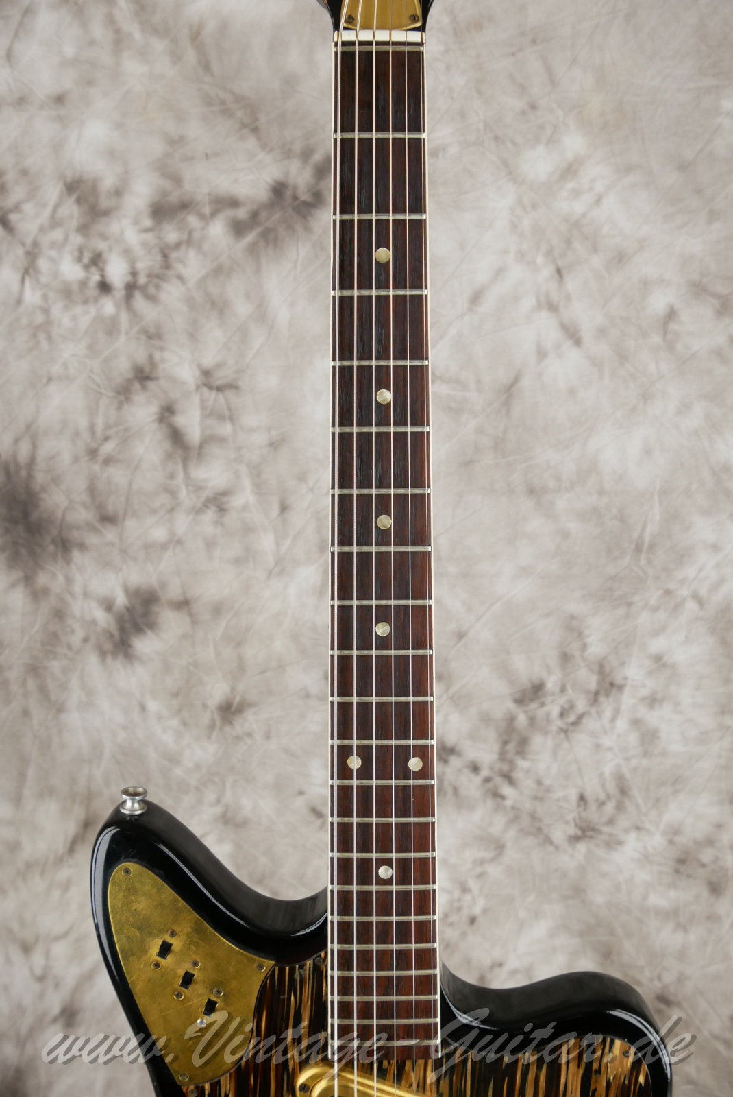 img/vintage/5906/Framus_strato_deluxe_sunburst_1964_germany-05.jpg