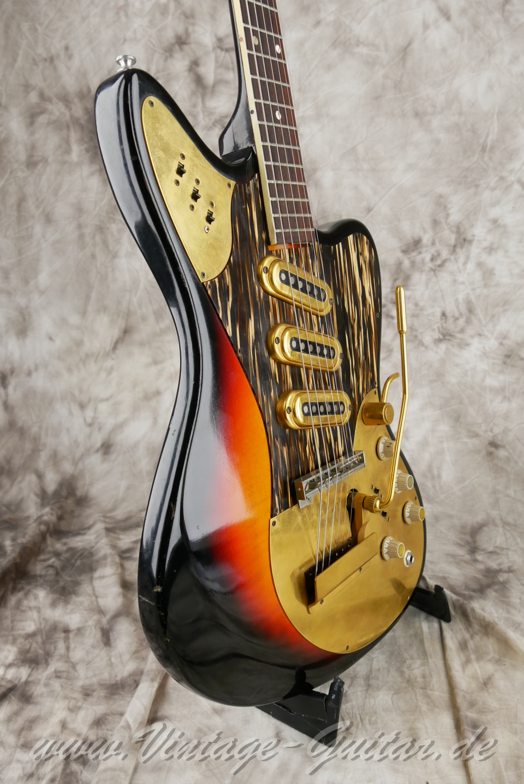 img/vintage/5906/Framus_strato_deluxe_sunburst_1964_germany-09.jpg
