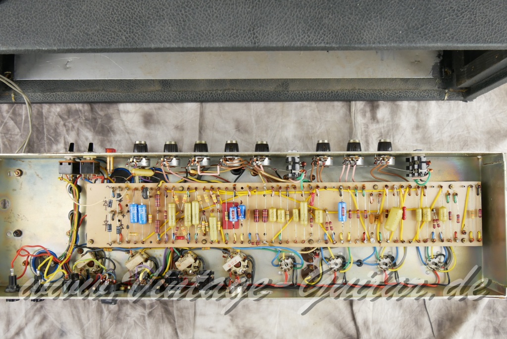 img/vintage/5913/Marshall_Artiste_2068_100W_Great_Britain_1972-017.JPG