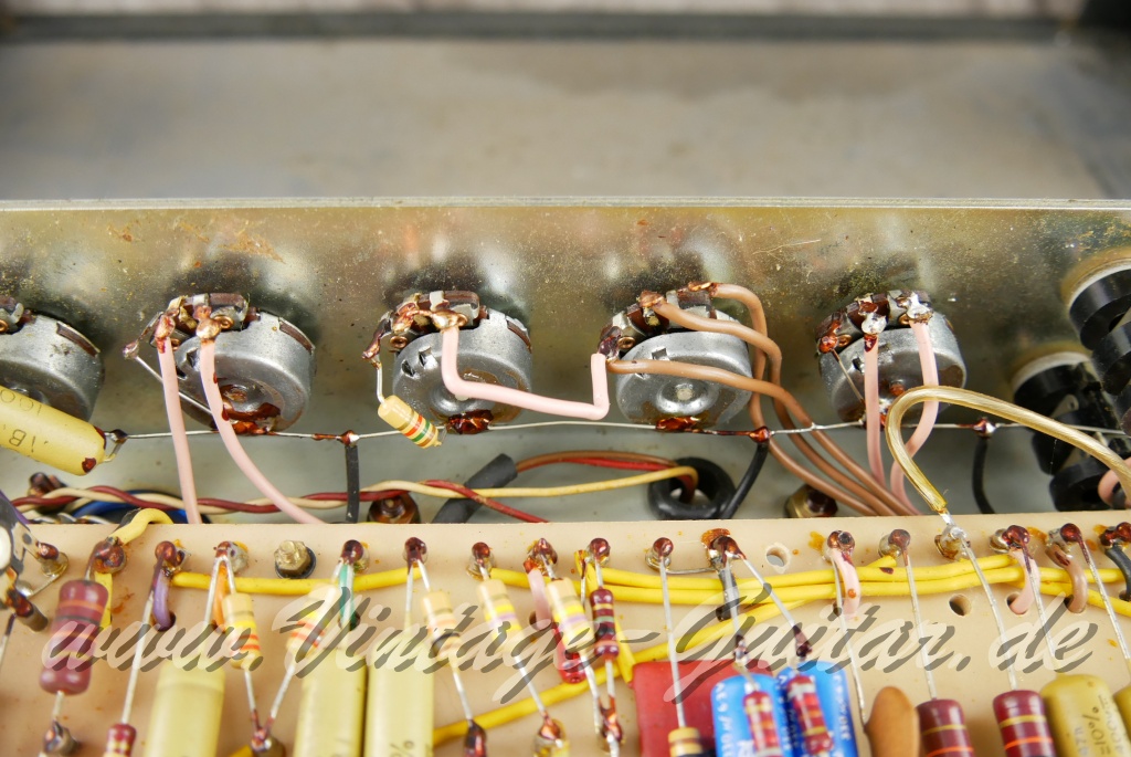 img/vintage/5913/Marshall_Artiste_2068_100W_Great_Britain_1972-022.JPG