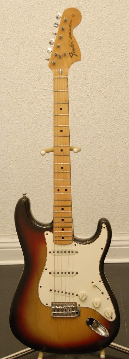 Fender-Stratocaster-75-sb.jpg