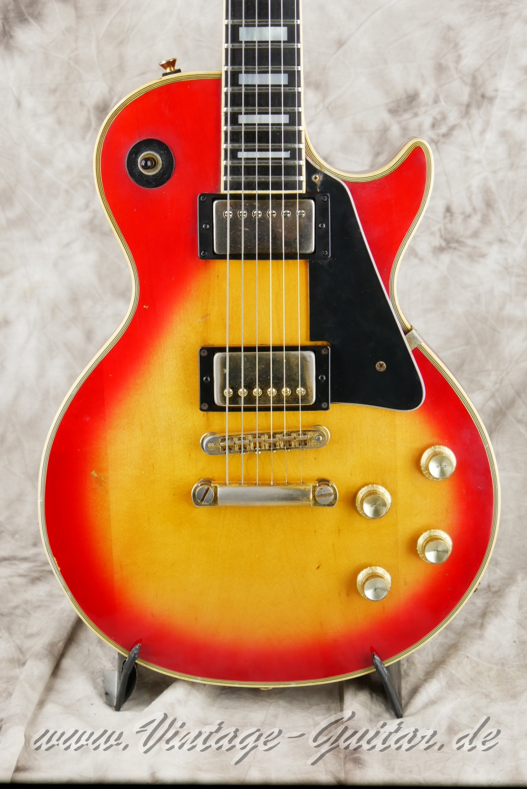 img/vintage/5920/Gibson_Les_Paul_Custom_cherry_sunburst_USA_1978-009.JPG