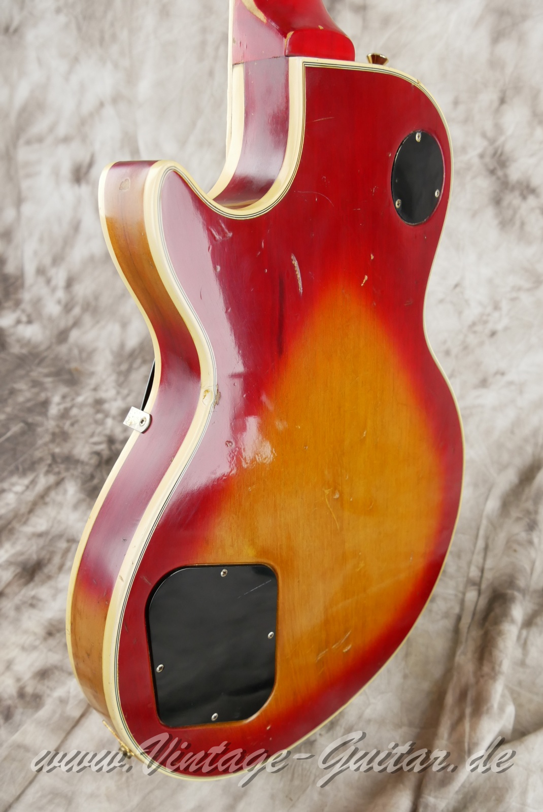 img/vintage/5920/Gibson_Les_Paul_Custom_cherry_sunburst_USA_1978-013.JPG