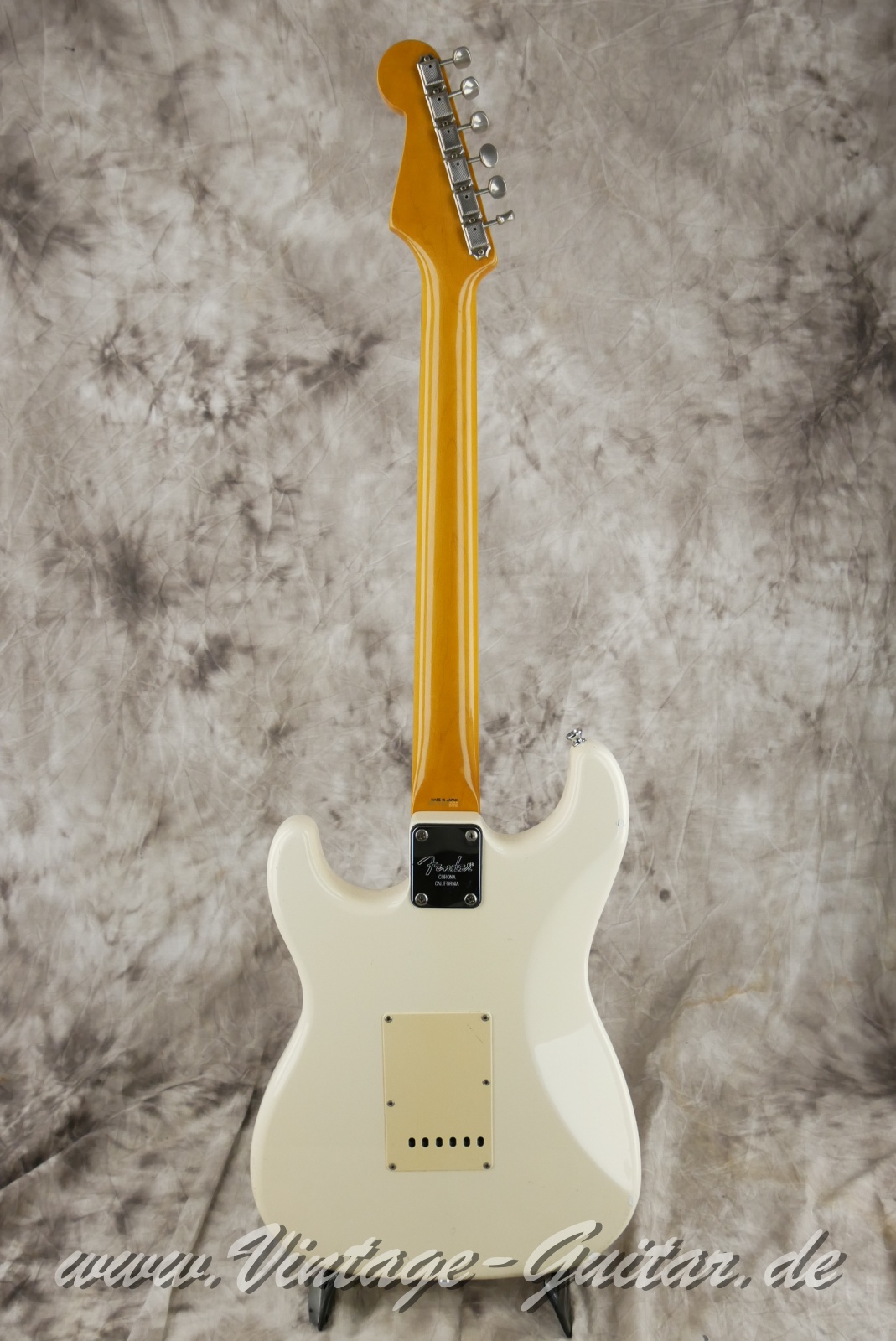 fender_stratocaster_mij_1990_olympicwhite_japan-002.JPG