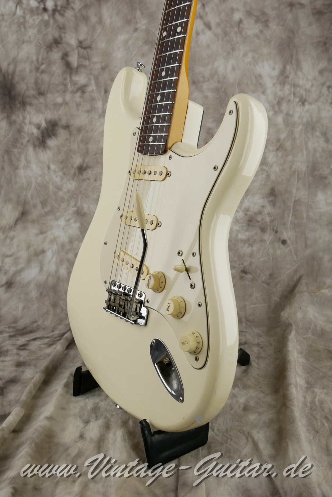 fender_stratocaster_mij_1990_olympicwhite_japan-010.JPG