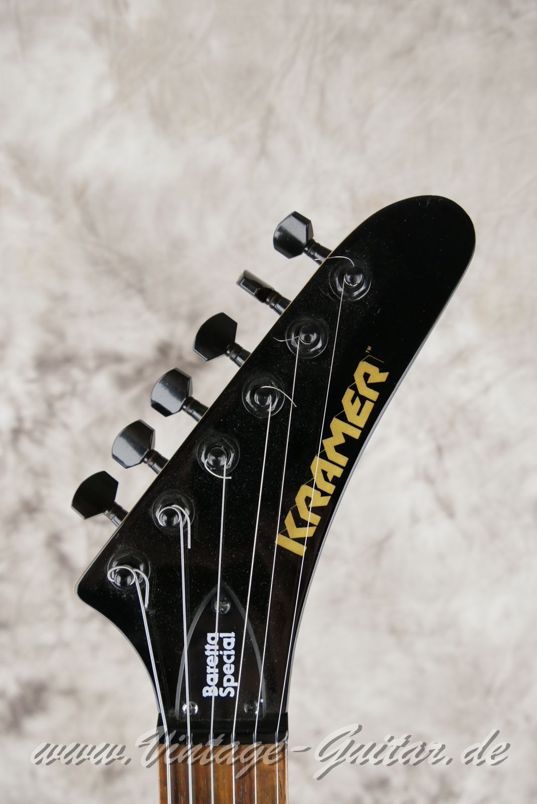 Kramer_Baretta_Special_Asia_black_2016--003.JPG