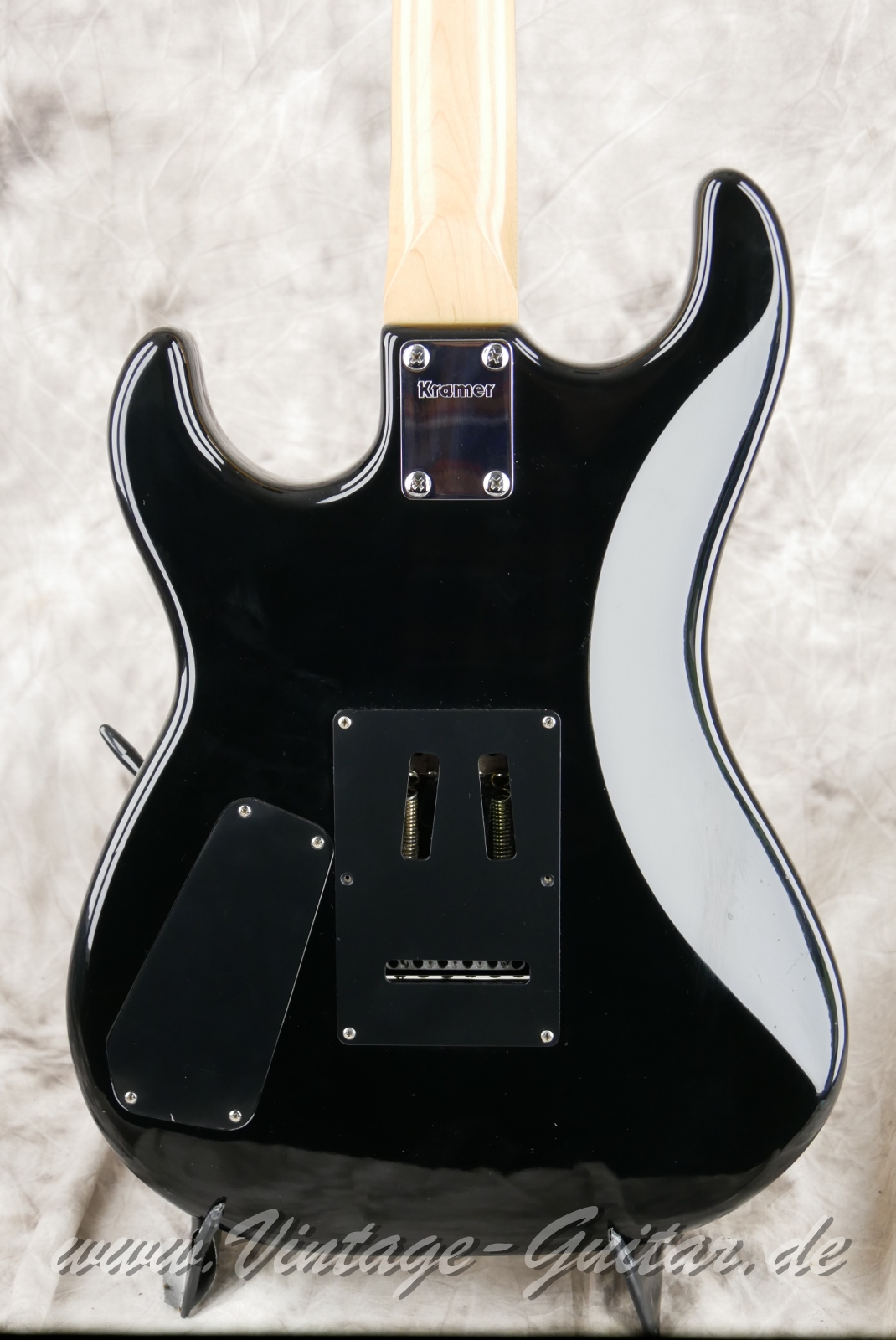 Kramer_Baretta_Special_Asia_black_2016--008.JPG