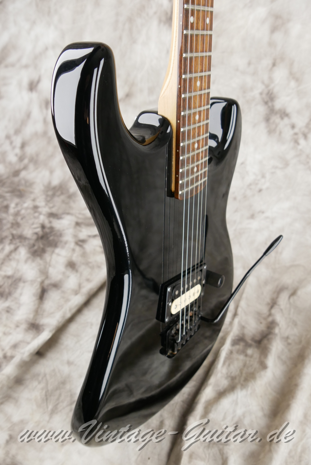 Kramer_Baretta_Special_Asia_black_2016--009.JPG