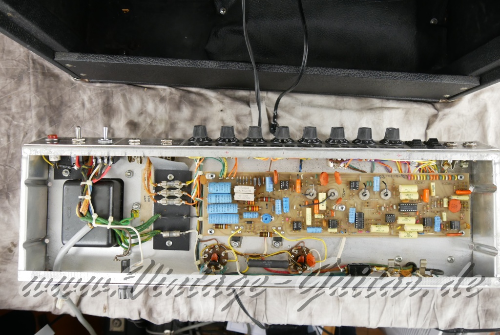 MusicMan-210_RD_One_Hundred_black_USA_1980-013.JPG