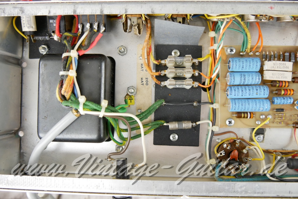 MusicMan-210_RD_One_Hundred_black_USA_1980-014.JPG