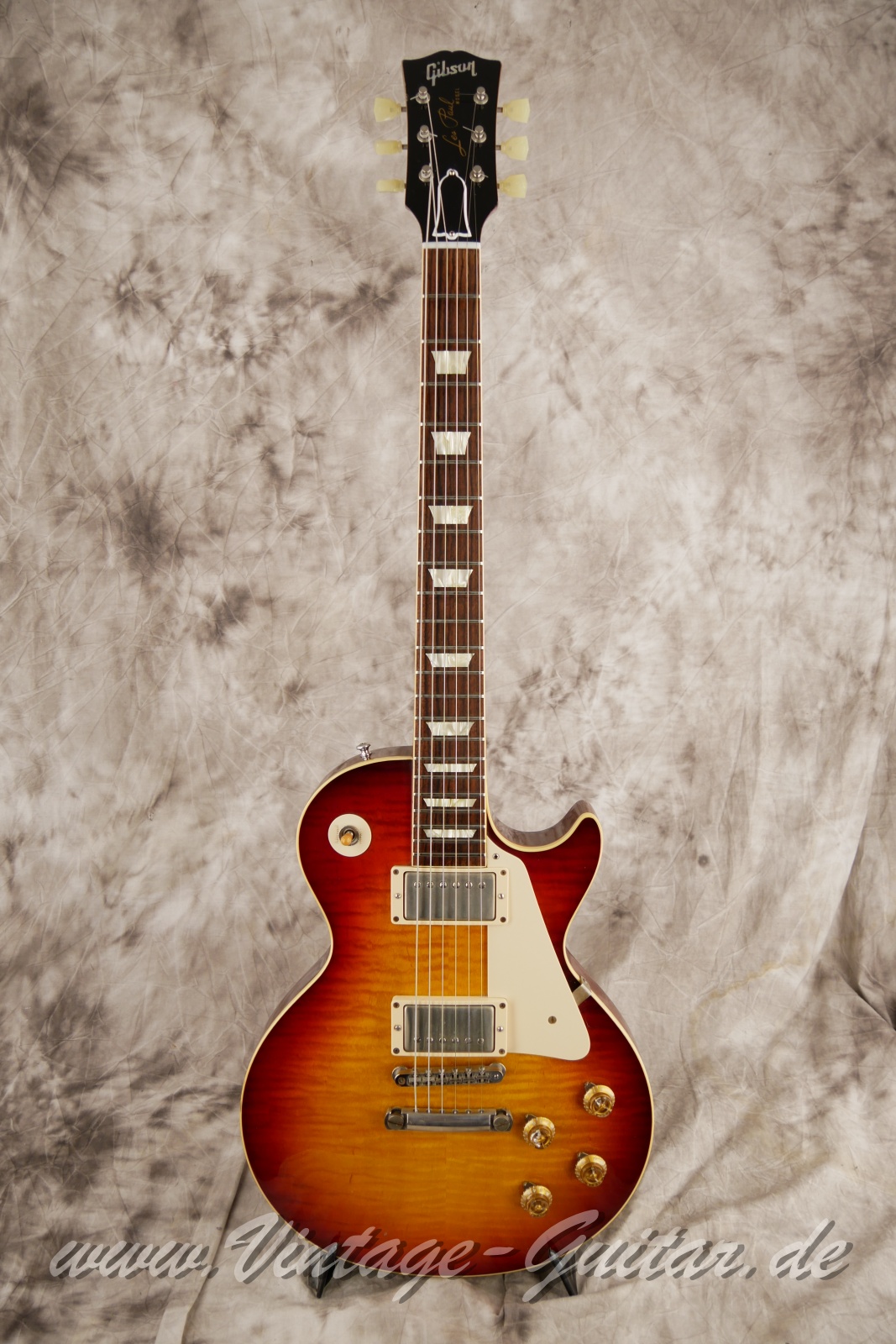 Gibson_lespaul_r9_customshop-2016_cherryburst_USA-001.JPG