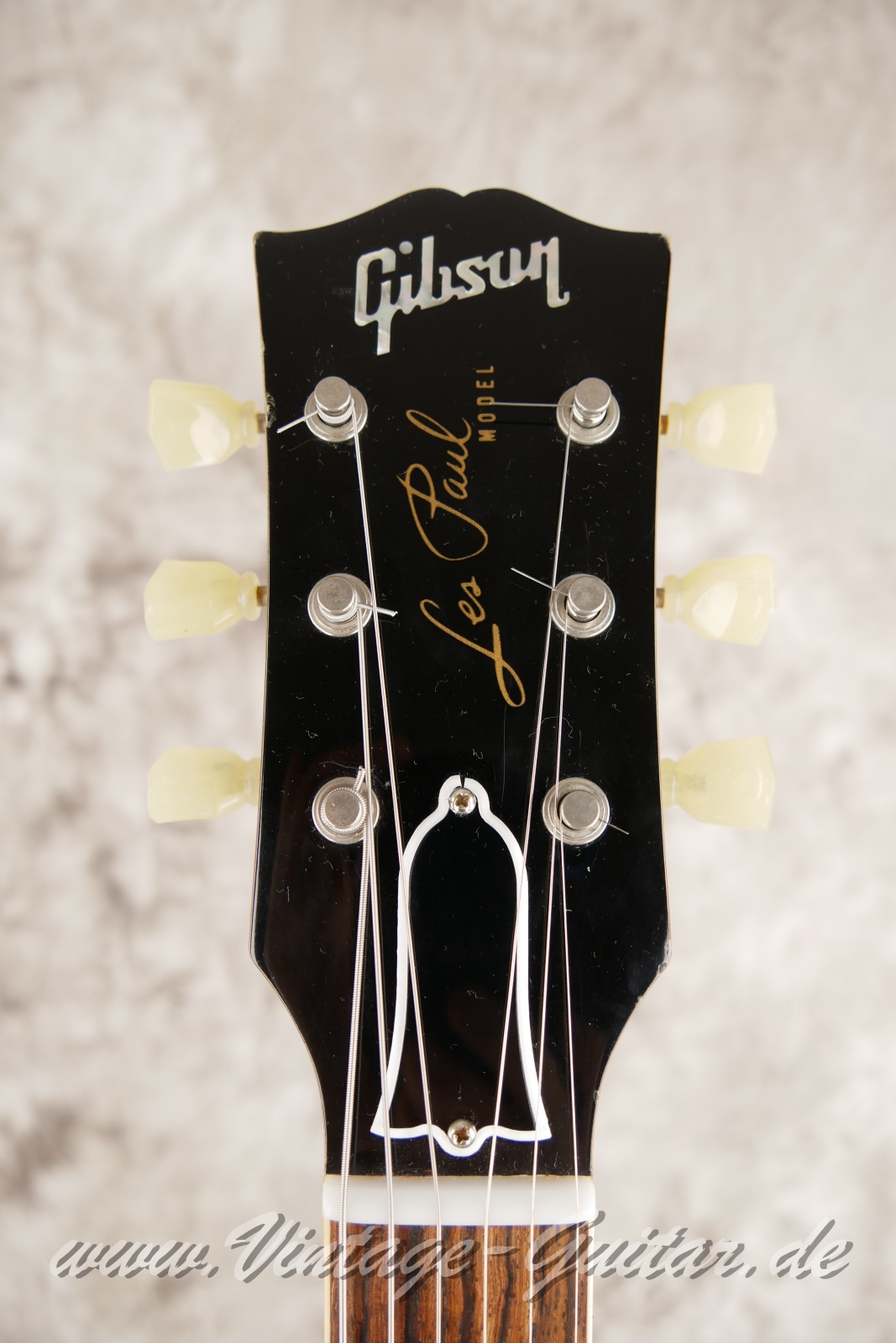 img/vintage/5937/Gibson_lespaul_r9_customshop-2016_cherryburst_USA-003.JPG