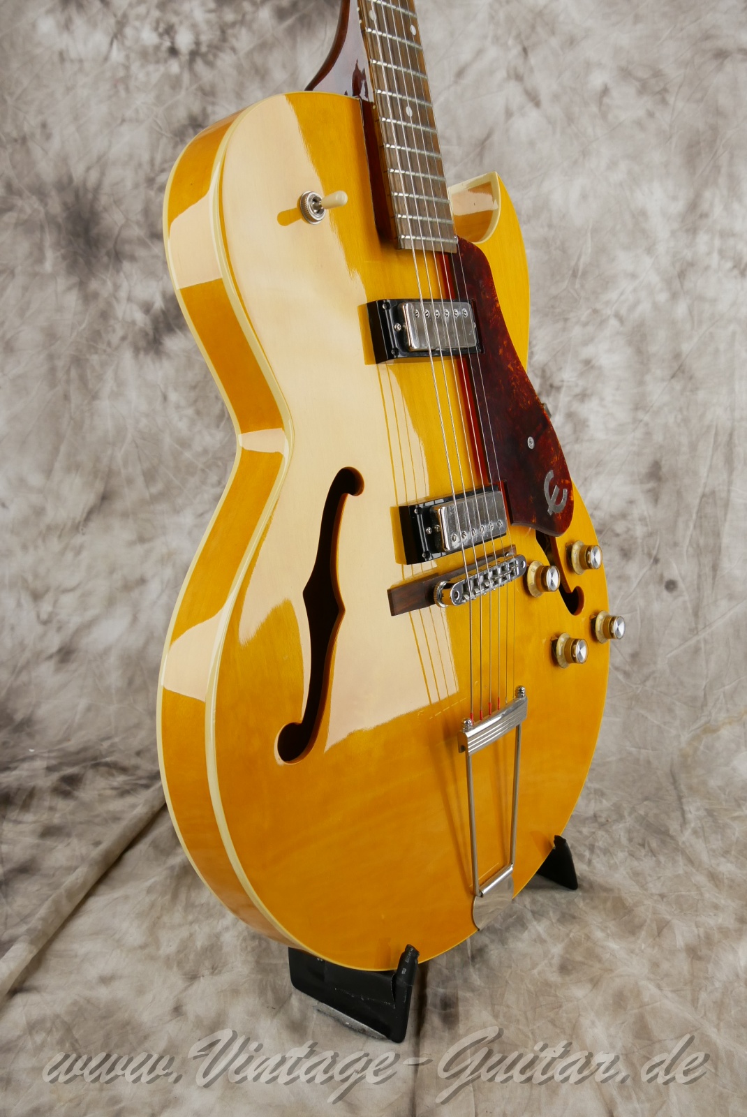 img/vintage/5939/Epiphone_Sorrento_1962_E345TDN_natural_2012_China-09.jpg