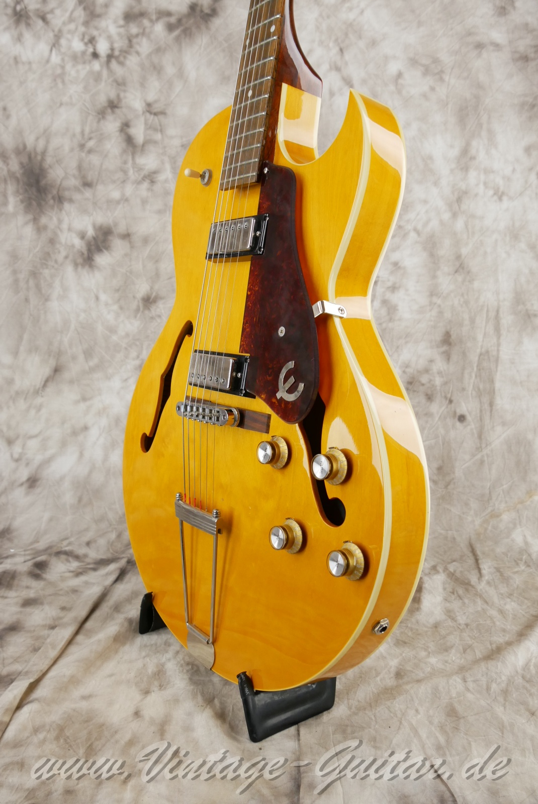 img/vintage/5939/Epiphone_Sorrento_1962_E345TDN_natural_2012_China-10.jpg