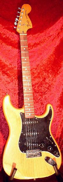 Fender-Straocaster-1976.jpg