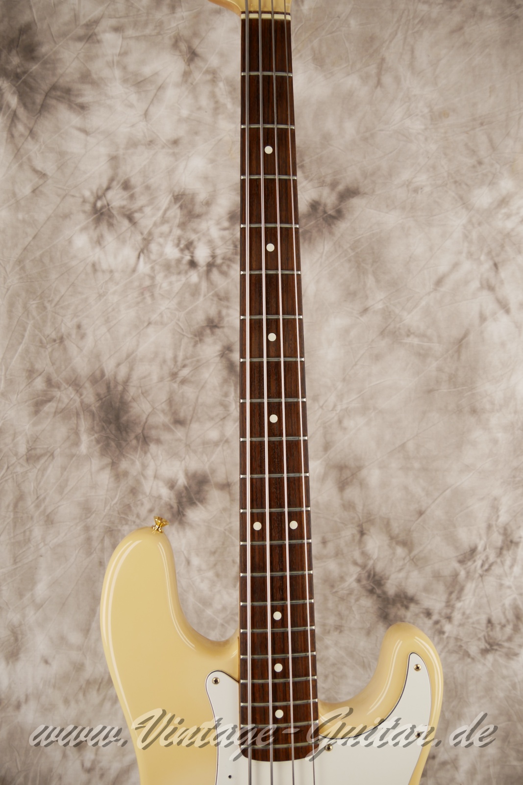 Fender_Precision_Special_Bass_USA_olympic_white_1983-005.JPG