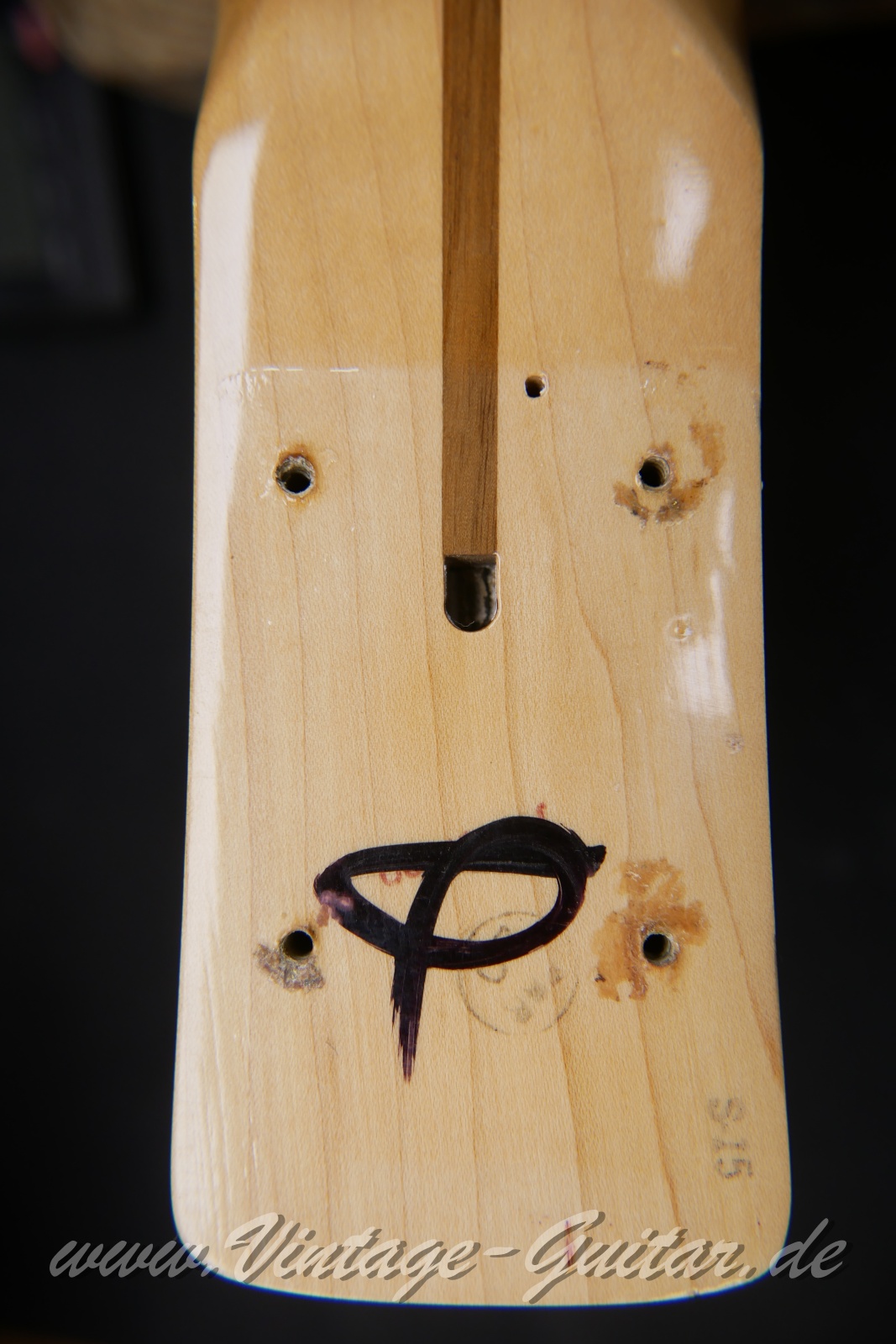 Fender_Precision_Special_Bass_USA_olympic_white_1983-017.JPG