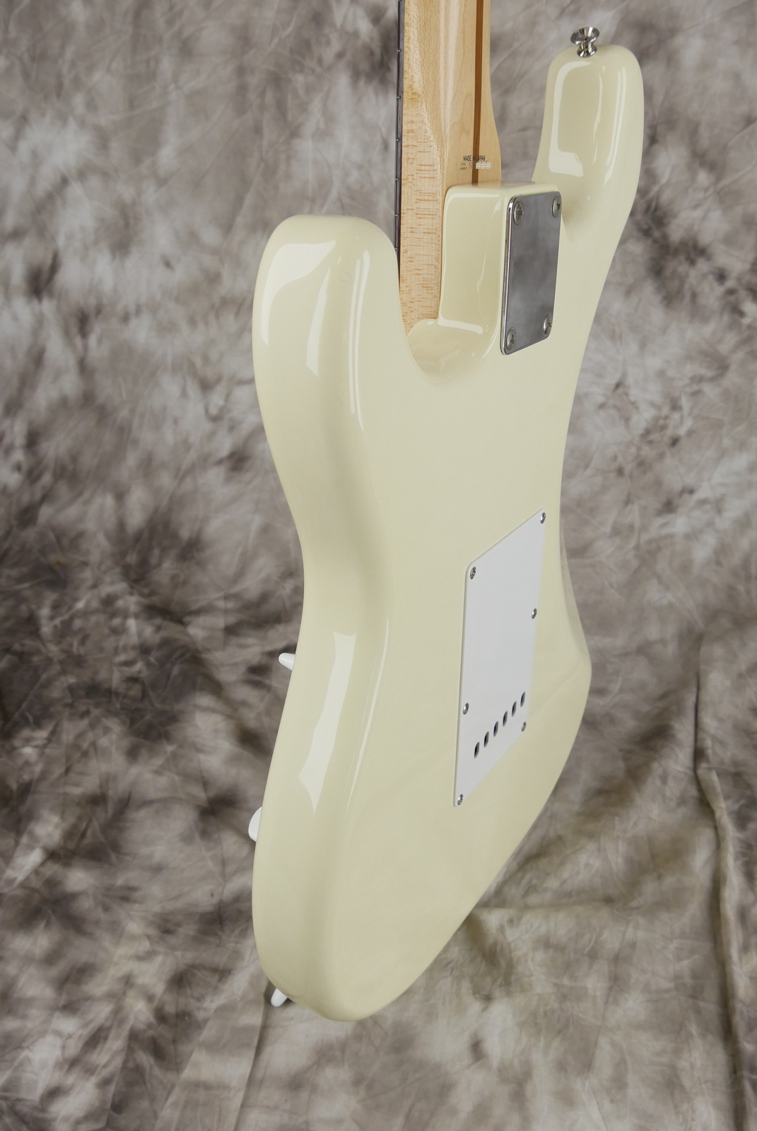 img/vintage/5950/Fender_Stratocaster_Squier_series_Japan_olympic_white_1993-007.JPG