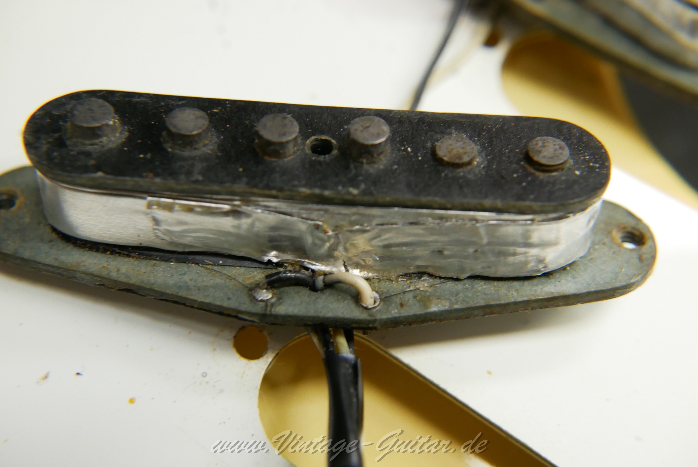 img/vintage/5954/Fender_Startocaste_olypic_white_1973_USA-24.jpg