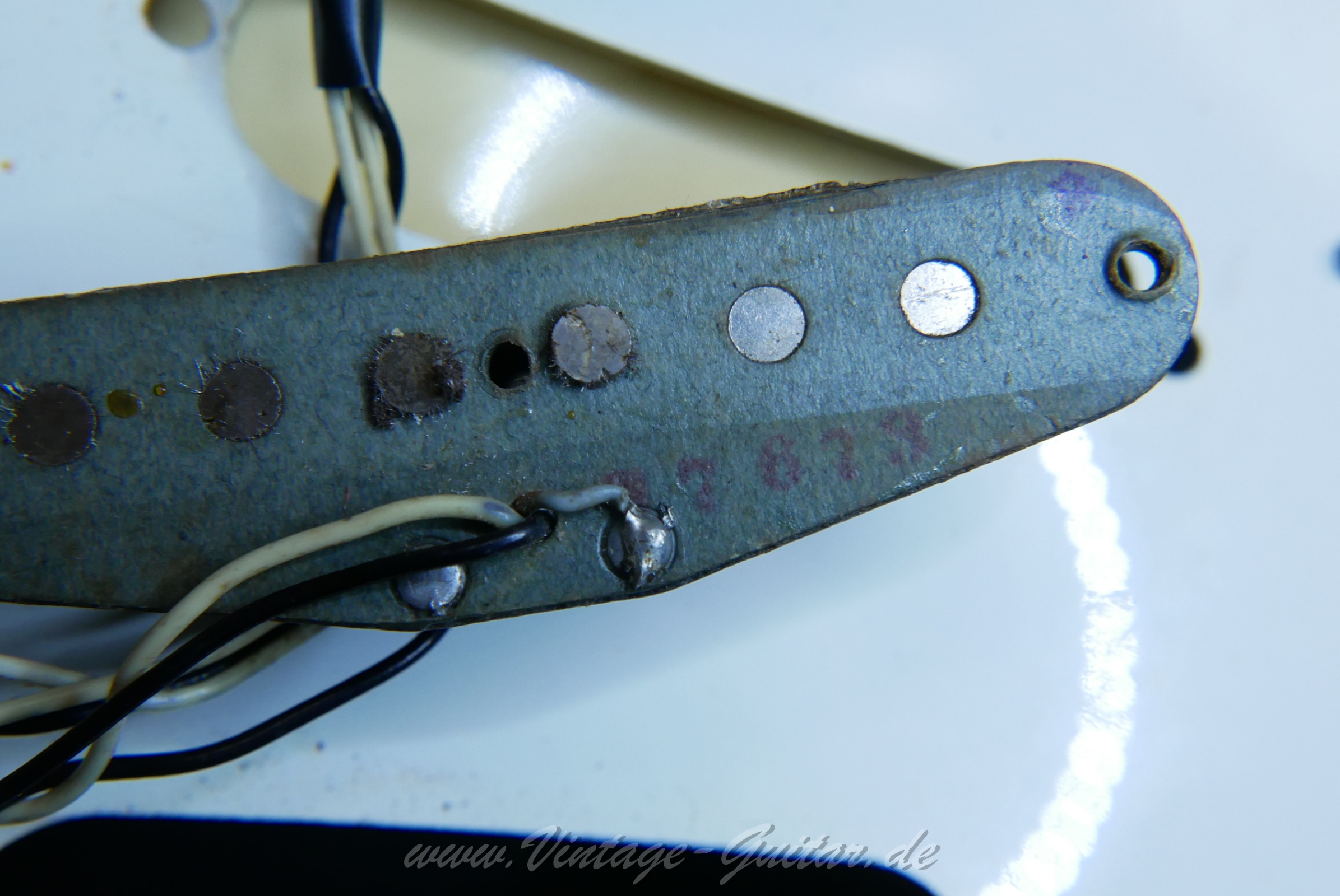 img/vintage/5954/Fender_Startocaste_olypic_white_1973_USA-28.jpg