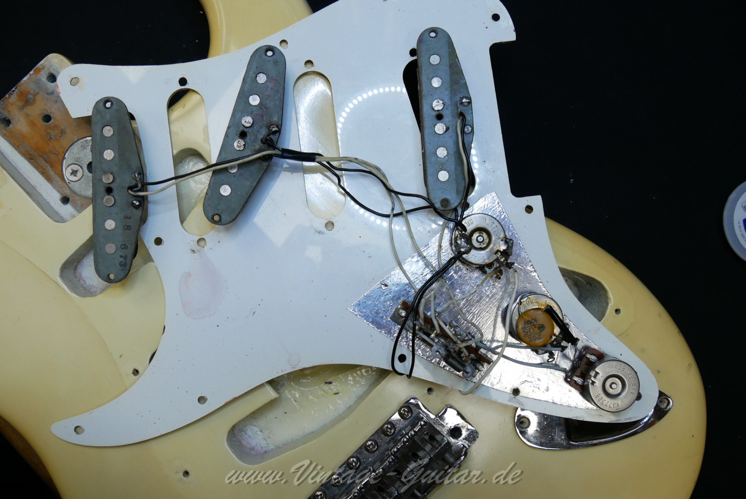 img/vintage/5954/Fender_Startocaste_olypic_white_1973_USA-32.jpg