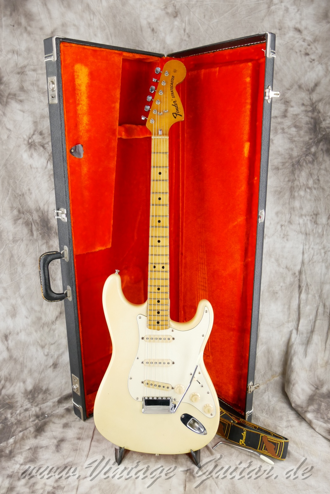 img/vintage/5954/Fender_Startocaste_olypic_white_1973_USA-36.jpg