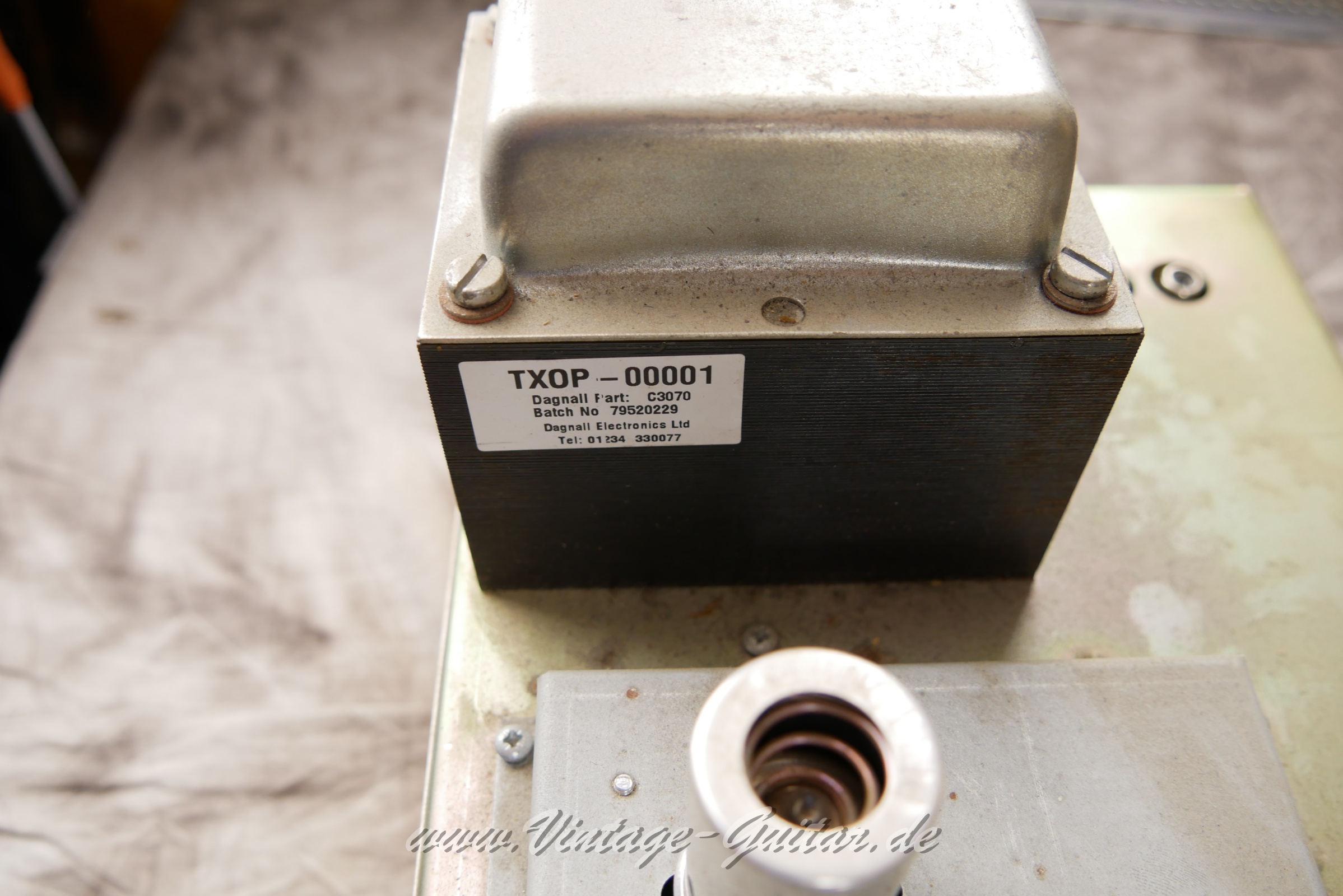 img/vintage/5956/Marshall_JCM_2000_TSL_100_Triple_Super_Lead_GB_black_2002-012.jpg