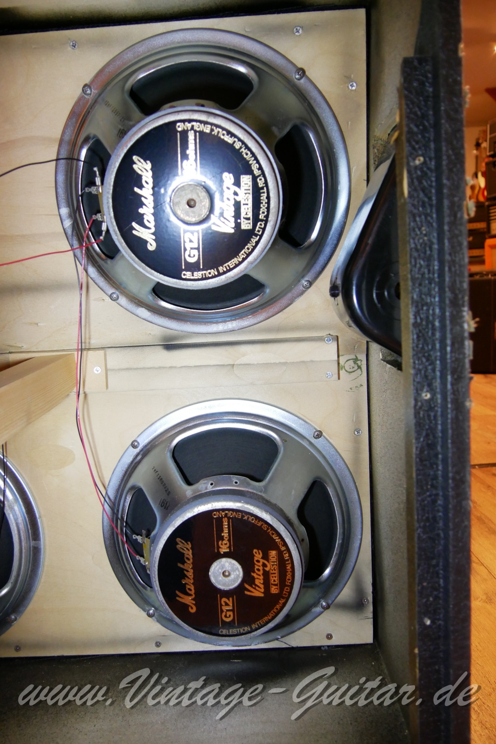 img/vintage/5957/Marshall_1960_AV_vintage_4x12_GB_black_1996-005.jpg