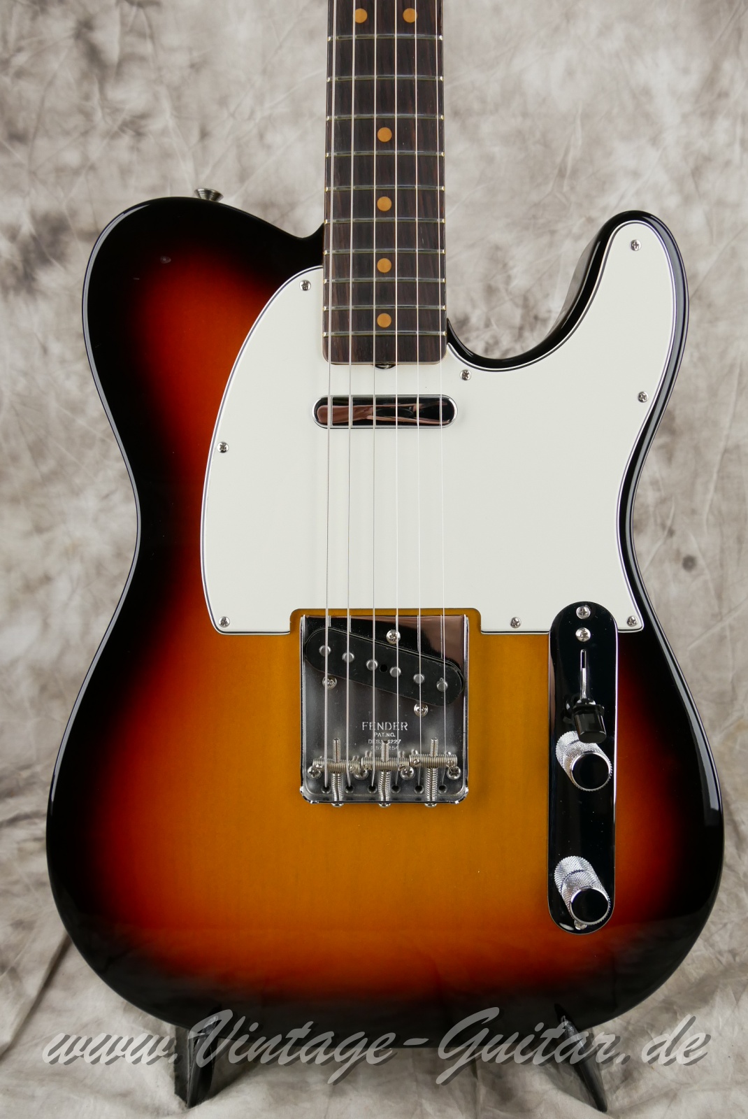 Fender_Telecaster_american_vintage_sundburst_2023_USA-007.jpg