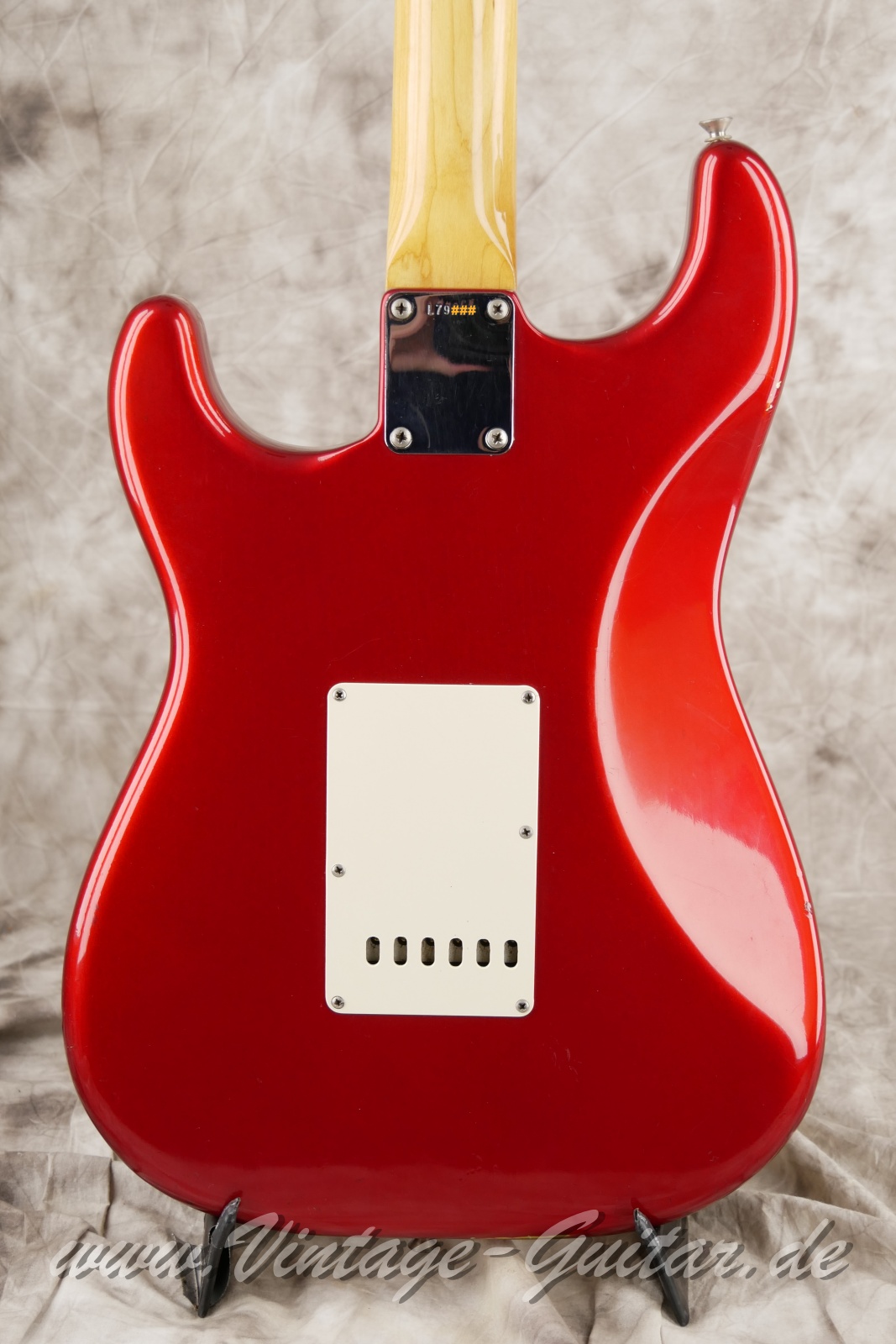 img/vintage/5966/Fender_stratocaster_candy_apple_red_1965_USA-04.JPG