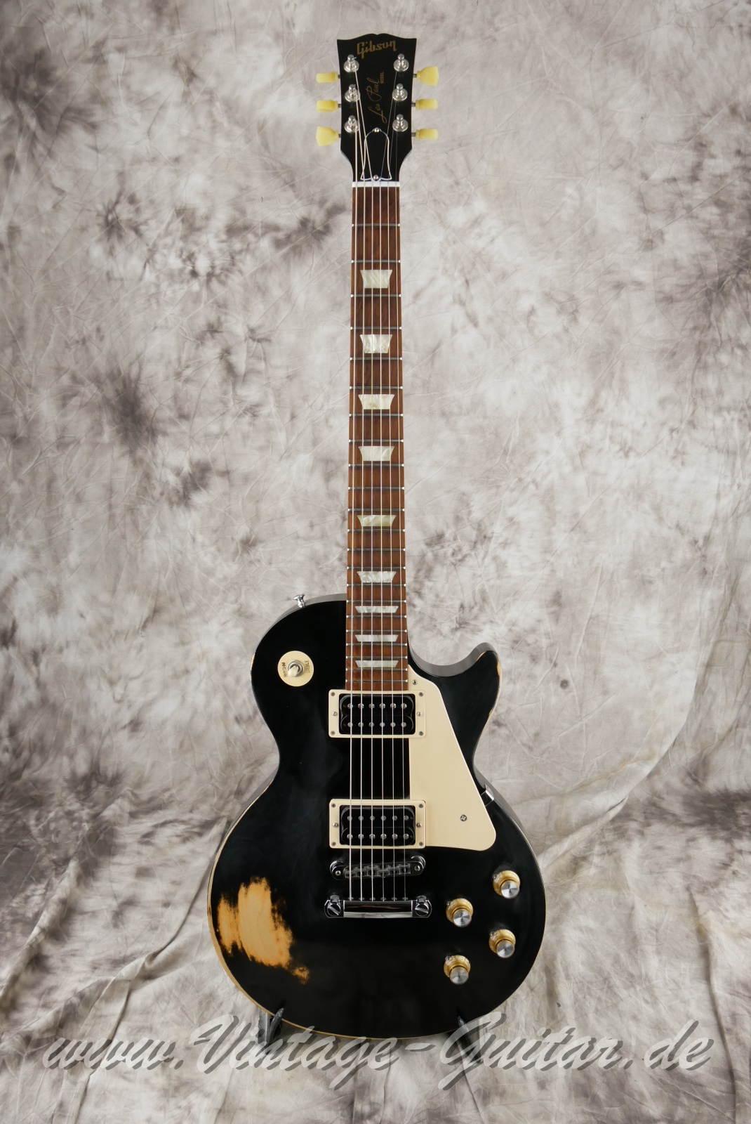 Gibson_Les_Paul_Studio_2011_black_USA-01.jpg