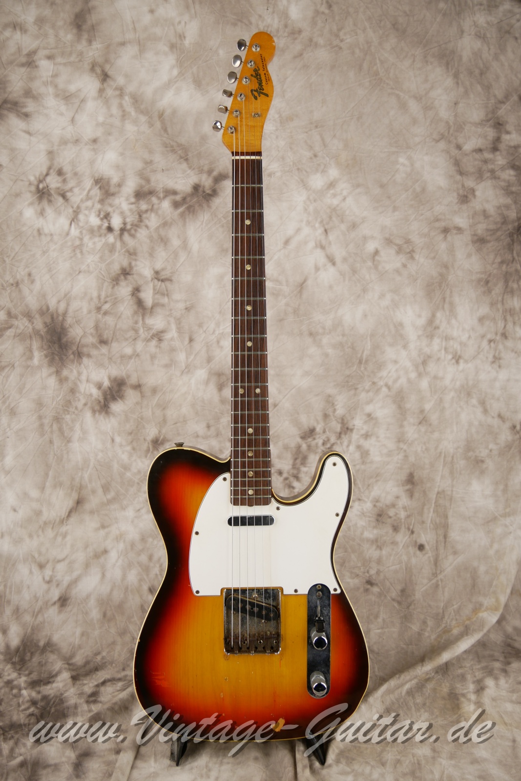 img/vintage/5985/Fender_Telecaster_Custom_sunburst_USA_1967-001.jpg
