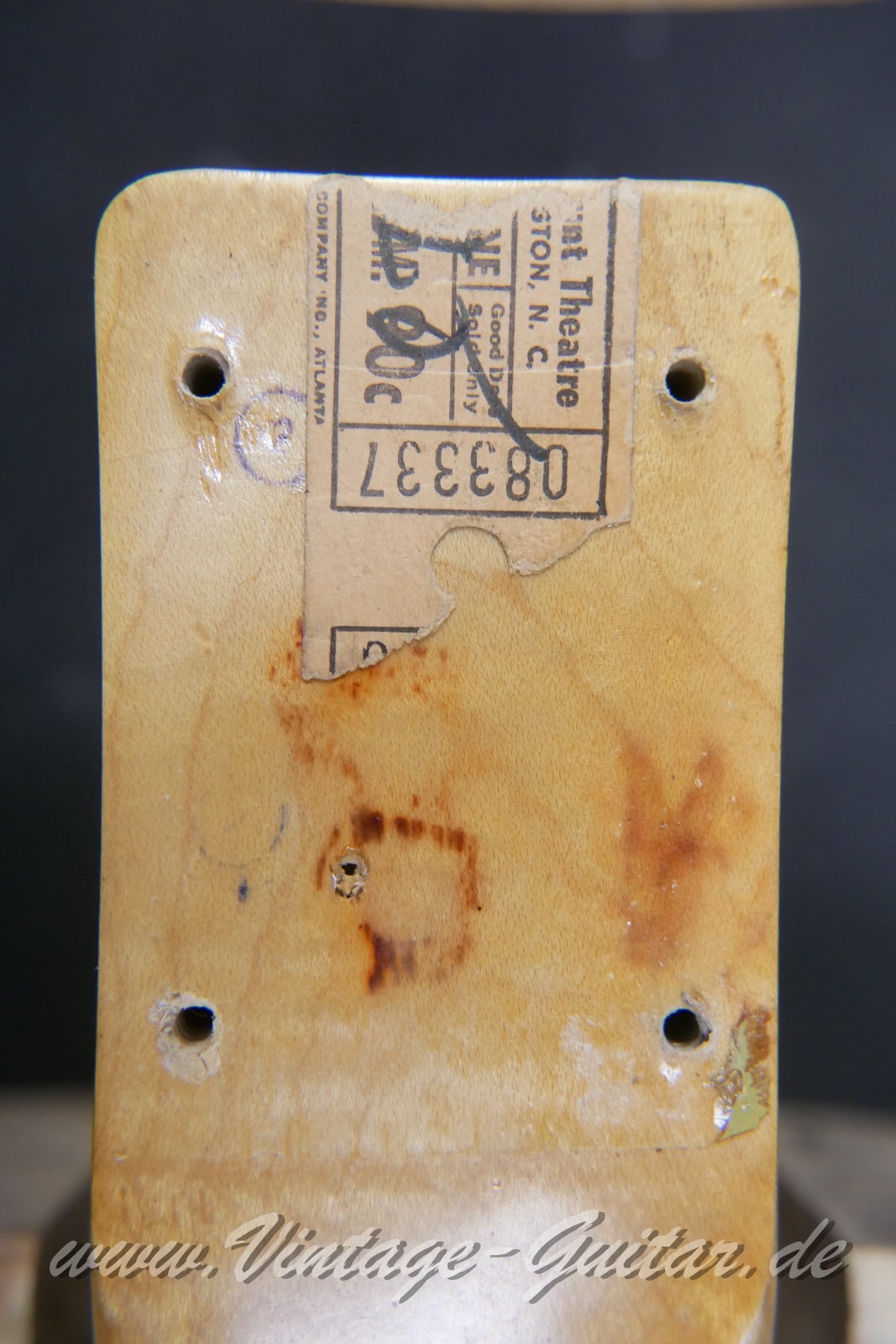img/vintage/5985/Fender_Telecaster_Custom_sunburst_USA_1967-032.JPG