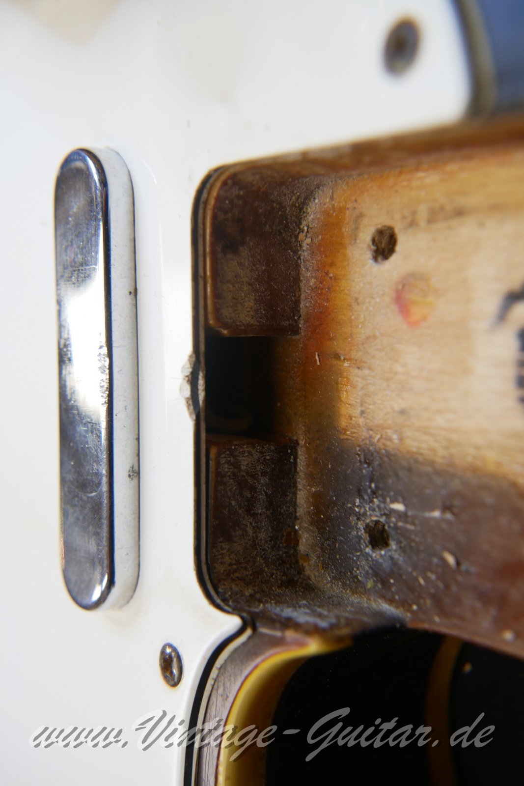 img/vintage/5985/Fender_Telecaster_Custom_sunburst_USA_1967-034.JPG