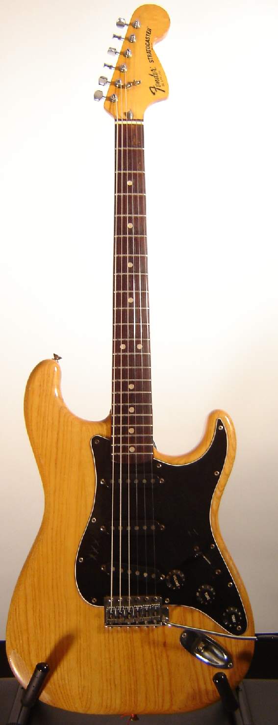 Fender-Stratocaster-1979-natural.jpg