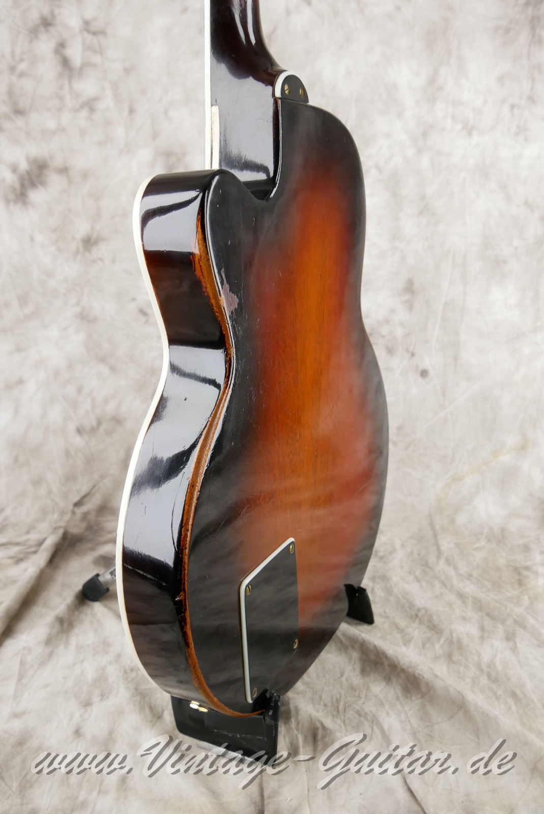 img/vintage/5995/Guild_M75_Aristocrat_1954_sunburst_USA-011.jpg