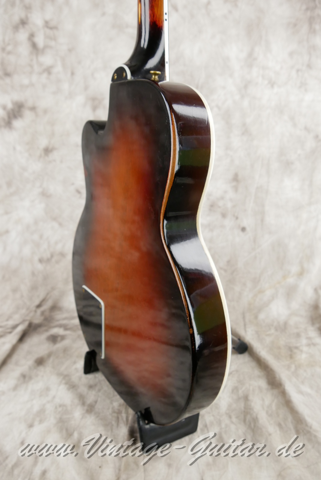 img/vintage/5995/Guild_M75_Aristocrat_1954_sunburst_USA-012.jpg