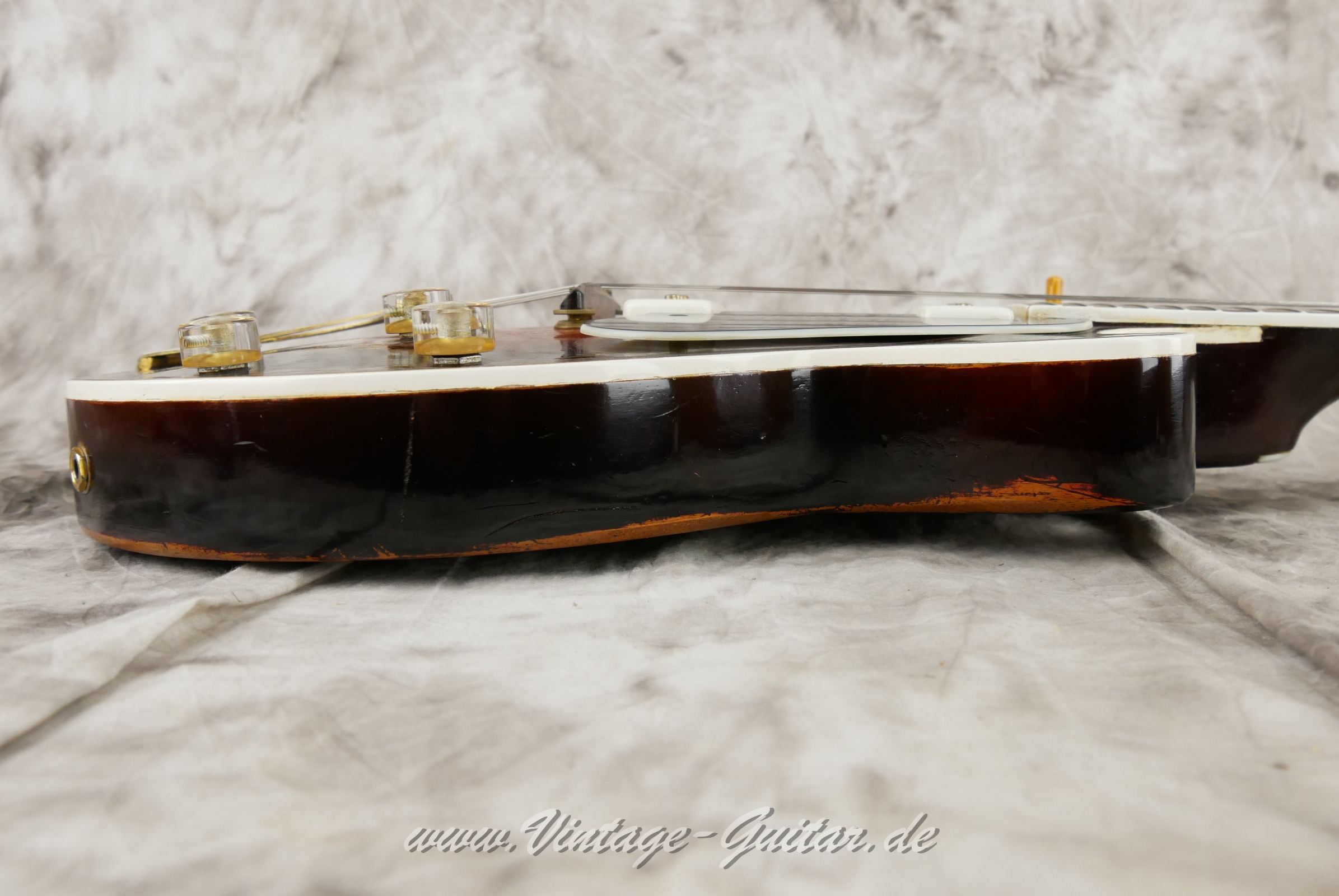 img/vintage/5995/Guild_M75_Aristocrat_1954_sunburst_USA-022.jpg