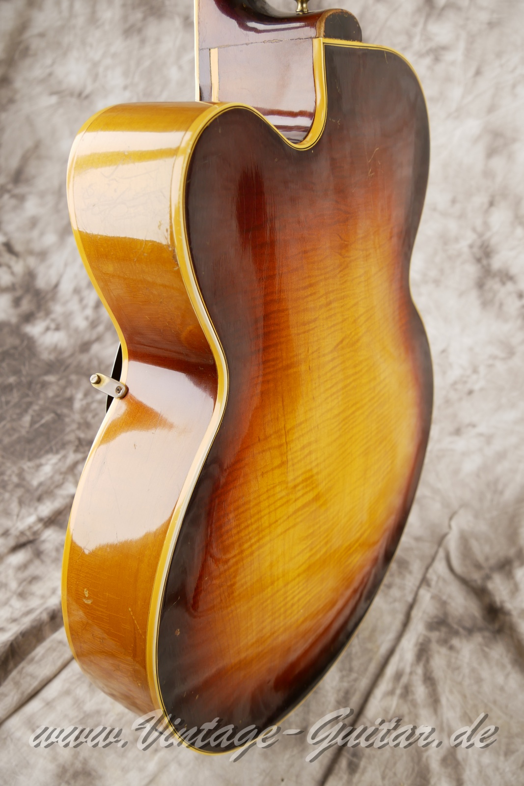 img/vintage/5996/Gibson_ES_5_sunburst_USA_1954-011.jpg