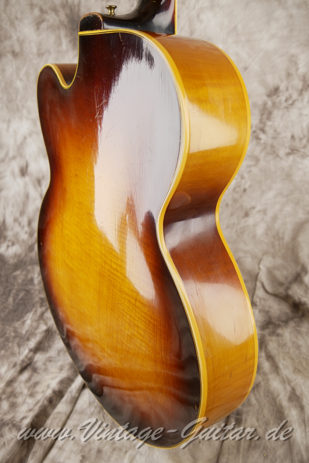 img/vintage/5996/Gibson_ES_5_sunburst_USA_1954-012.jpg