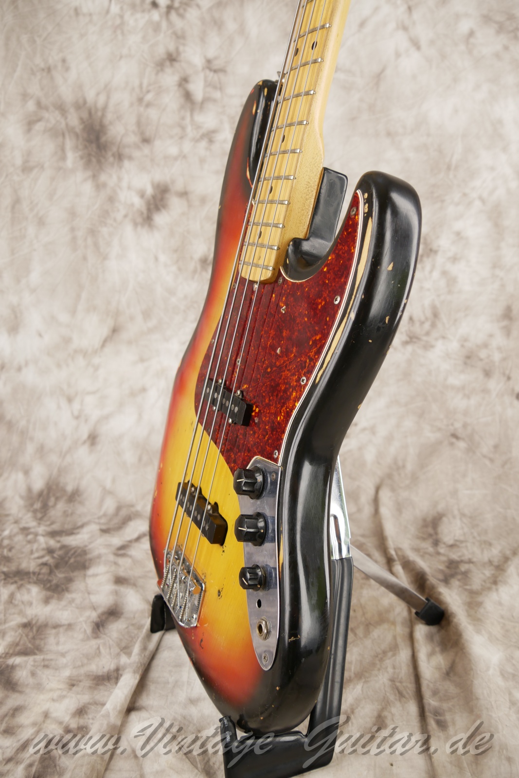 img/vintage/5997/fender_jazz_bass_1972_sunburst_usa-10.jpg