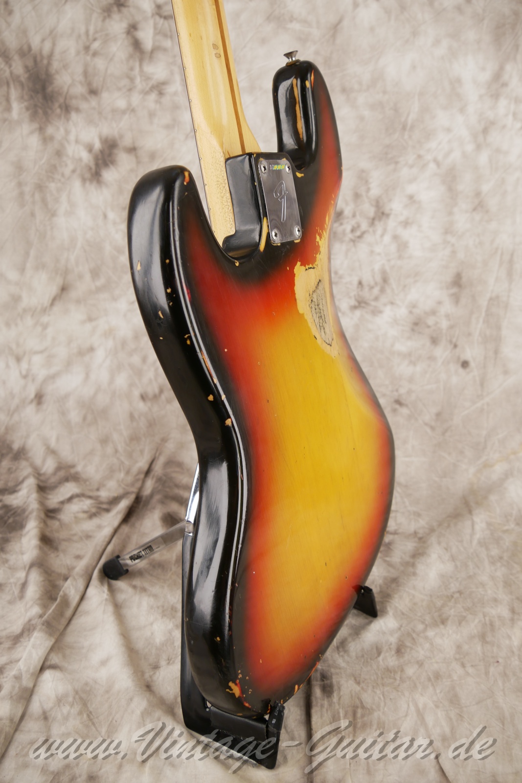 img/vintage/5997/fender_jazz_bass_1972_sunburst_usa-11.jpg